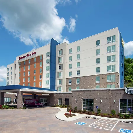 Hampton Inn & Suites By Hilton Nashville North Skyline